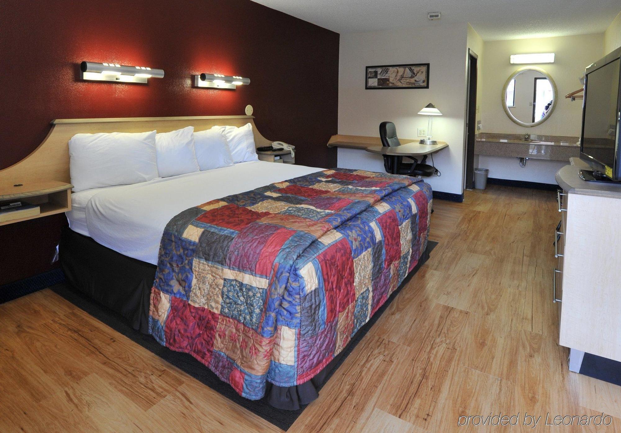Red Roof Inn Columbus - Grove Stadt Exterior foto